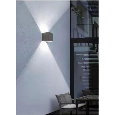 Aplique de Pared Trade Shop Traesio - Luz Doble - IP65 Aplique de Pared Trade Shop Traesio - Luz Doble - IP65