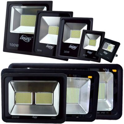 Trade Shop Traesio Weißes LED Flutlicht - IP66 Wasserdicht 100W Trade Shop Traesio Weißes LED Flutlicht - IP66 Wasserdicht 100W