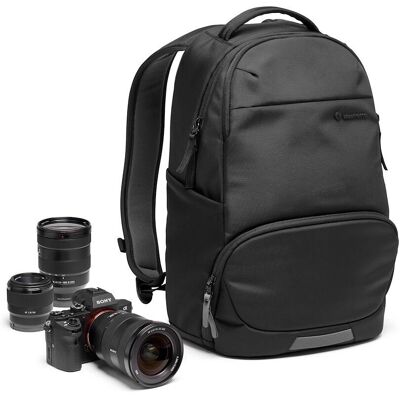 Sac à dos pour caméra Manfrotto MB MA3-BP-A - Résistant à l’eau, pour ordinateur 14", avec housse de pluie - Publicité Sac à dos pour caméra Manfrotto MB MA3-BP-A - Résistant à l’eau, pour ordinateur 14", avec housse de pluie - Publicité