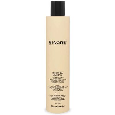 BIACRE Luonnollinen granaattiomenan ja vihreän teen silottava shampoo - Hiustenhoito BIACRE Luonnollinen granaattiomenan ja vihreän teen silottava shampoo - Hiustenhoito