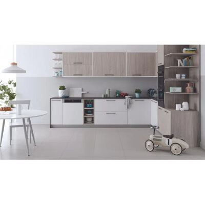 Indesit DBC3C26X Lave-vaisselle encastrable - 12 à 16 couverts Indesit DBC3C26X Lave-vaisselle encastrable - 12 à 16 couverts