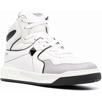Valentino Garavani Witte Hoge Sneakers - Leer & Textiel - UK 8 - Sneakers Valentino Garavani Witte Hoge Sneakers - Leer & Textiel - UK 8 - Sneakers
