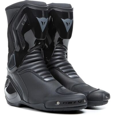 Bottes de moto Nexus 2 Dainese - Noir, Taille 40 - Sécurité, Confort, Protection - Publicité Bottes de moto Nexus 2 Dainese - Noir, Taille 40 - Sécurité, Confort, Protection - Publicité