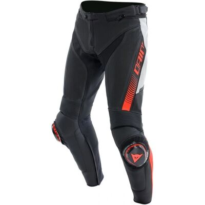 Pantalon en cuir Dainese Super Speed - Noir, Blanc, Rouge Fluo - 62 - Publicité Pantalon en cuir Dainese Super Speed - Noir, Blanc, Rouge Fluo - 62 - Publicité