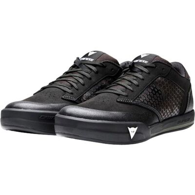 Dainese Hg Acto - Chaussures - Unisex - Noir/noir - Semelle Vibram plate VTT - Publicité Dainese Hg Acto - Chaussures - Unisex - Noir/noir - Semelle Vibram plate VTT - Publicité