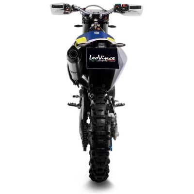 Leovince LV ONE EVO Inox Husqvarna 701 - Système d'échappement - Publicité Leovince LV ONE EVO Inox Husqvarna 701 - Système d'échappement - Publicité