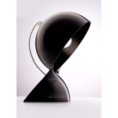 Artemide Dalù - Noir - Conçu par Vico Magistretti - Lampe de table - Publicité Artemide Dalù - Noir - Conçu par Vico Magistretti - Lampe de table - Publicité