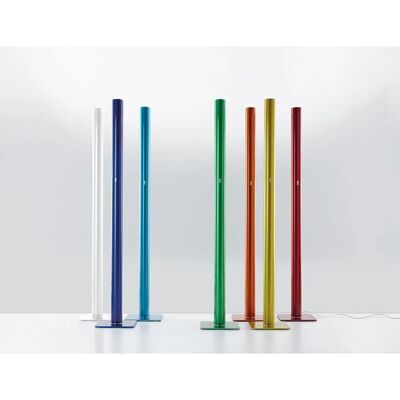 Lampadaire Artemide Ilio - LED, Blanc, 2700K - Publicité Lampadaire Artemide Ilio - LED, Blanc, 2700K - Publicité