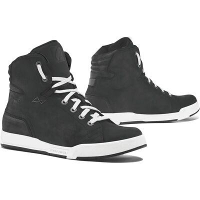 Scarpe Moto Swift Dry Forma - Nero Bianco, Certificazione CE, Italia Scarpe Moto Swift Dry Forma - Nero Bianco, Certificazione CE, Italia