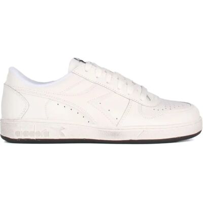 Diadora witte unisex sneakers - Sport & streetwear schoenen Diadora witte unisex sneakers - Sport & streetwear schoenen