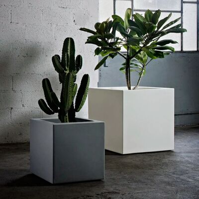 TEKCNOPLAST - Cube - Viola - 40x40cm - Planter TEKCNOPLAST - Cube - Viola - 40x40cm - Planter