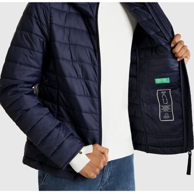 Benetton Modelo Desconhecido - Jaqueta com Isolamento Reciclado Benetton Modelo Desconhecido - Jaqueta com Isolamento Reciclado
