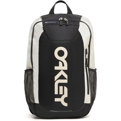 Mochila Oakley Enduro 3.0 20L - Leve, Resistente à água, com compartimento para laptop Mochila Oakley Enduro 3.0 20L - Leve, Resistente à água, com compartimento para laptop