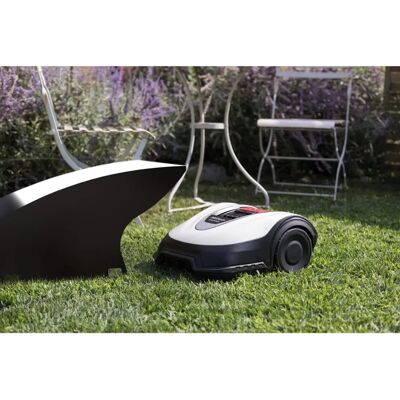AgriEuro Modèle - Protection pour robot tondeuse pliage origami - Publicité AgriEuro Modèle - Protection pour robot tondeuse pliage origami - Publicité