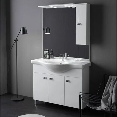 Meuble de salle de bain en céramique blanche Kiamami Valentina - 105cm - 3 portes - Publicité Meuble de salle de bain en céramique blanche Kiamami Valentina - 105cm - 3 portes - Publicité