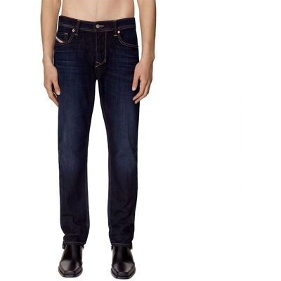 Jeans Diesel 1986 Larkee Beex (00SU1X-009ZS) bleu - Publicité Jeans Diesel 1986 Larkee Beex (00SU1X-009ZS) bleu - Publicité