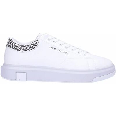 Armani Exchange XUX123XV761K488 Baskets en Cuir Blanc - Baskets - Publicité Armani Exchange XUX123XV761K488 Baskets en Cuir Blanc - Baskets - Publicité