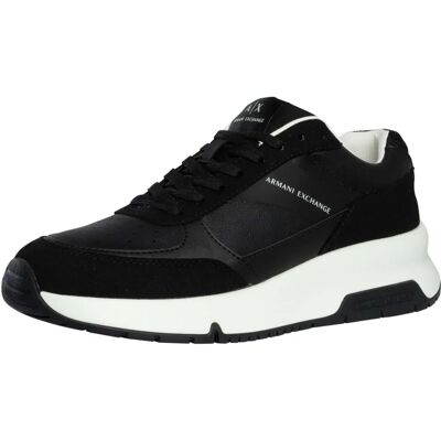Armani Exchange Chaussures Décontractées à Logo Noir - Chaussures - Publicité Armani Exchange Chaussures Décontractées à Logo Noir - Chaussures - Publicité