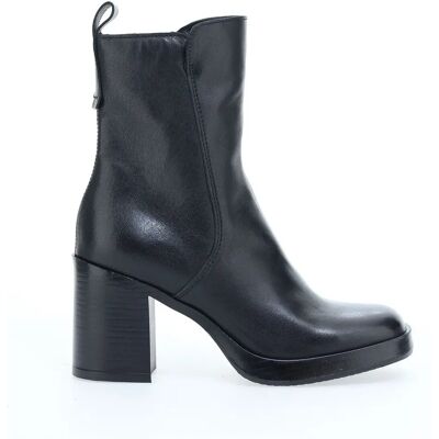 Bottes en Cuir Noires MJUS - Talon, Pointe Carrée - Bottes - Publicité Bottes en Cuir Noires MJUS - Talon, Pointe Carrée - Bottes - Publicité