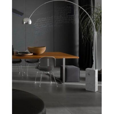 Lampe à pied Flos Arco - Marbre et Métal - Design Iconique - Publicité Lampe à pied Flos Arco - Marbre et Métal - Design Iconique - Publicité