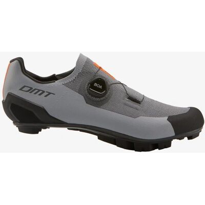 Scarpe DMT KM30 - Leggere e traspiranti per MTB Scarpe DMT KM30 - Leggere e traspiranti per MTB
