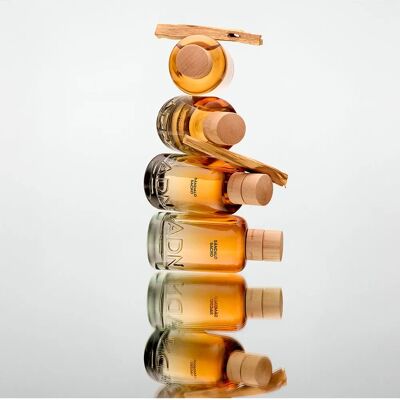 Adolfo Dominguez ADN Sándalo Sacro Eau de Parfum - Perfume unissex amadeirado e âmbar Adolfo Dominguez ADN Sándalo Sacro Eau de Parfum - Perfume unissex amadeirado e âmbar