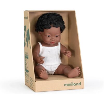 Miniland Afrikansk Pojke med Downs Syndrom 38 cm Miniland Afrikansk Pojke med Downs Syndrom 38 cm