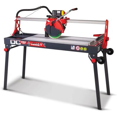 Tagliapiastrelle Rubi DC-250 - Altezza regolabile, taglio a 60°, disco da 250mm Tagliapiastrelle Rubi DC-250 - Altezza regolabile, taglio a 60°, disco da 250mm