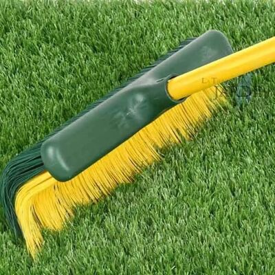 SUINGA Spazzola da Giardino - Estensibile 0,8-1,4m - Pulizia Erba Artificiale SUINGA Spazzola da Giardino - Estensibile 0,8-1,4m - Pulizia Erba Artificiale