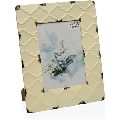 Versa Photo Frame - Metal Wall Mount - Rectangular - 1.5x26x21 cm - White Versa Photo Frame - Metal Wall Mount - Rectangular - 1.5x26x21 cm - White