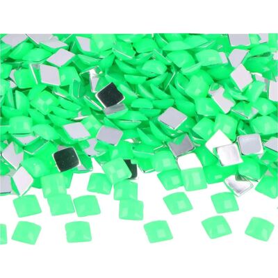 Innspiro - Z2150809 - Verde neon - 8x8 mm - Pietre acriliche Innspiro - Z2150809 - Verde neon - 8x8 mm - Pietre acriliche