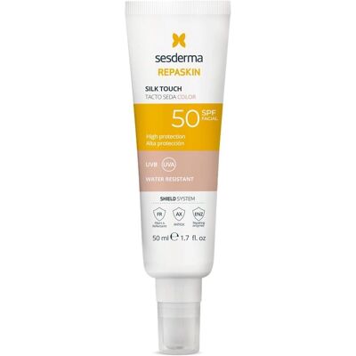 Protetor solar facial Sesderma Repaskin Silk Touch SPF 50 - Acabamento matte Protetor solar facial Sesderma Repaskin Silk Touch SPF 50 - Acabamento matte