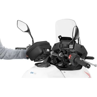 SHAD Click System Bevestiging voor BMW R1300GS 2023-2024 - Tanktas bevestiging SHAD Click System Bevestiging voor BMW R1300GS 2023-2024 - Tanktas bevestiging