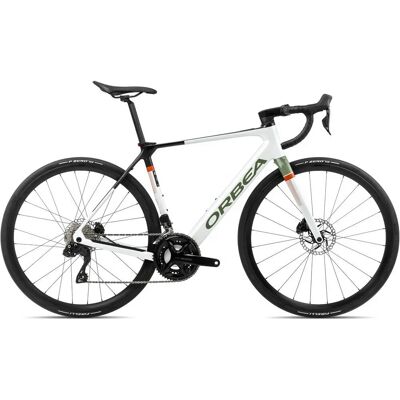 Orbea Gain M30i - Bicicletta da corsa in fibra di carbonio - Bianco Chic - Verde metallizzato carciofo Orbea Gain M30i - Bicicletta da corsa in fibra di carbonio - Bianco Chic - Verde metallizzato carciofo