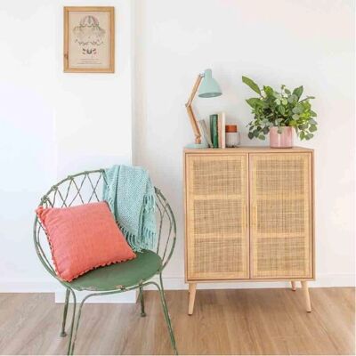 Armoire en bois avec grille marron - Meuble rustique - Publicité Armoire en bois avec grille marron - Meuble rustique - Publicité