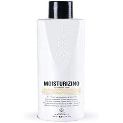 Shampoo soin essentiel hydratant Light Irridiance - Cheveux secs - Publicité Shampoo soin essentiel hydratant Light Irridiance - Cheveux secs - Publicité