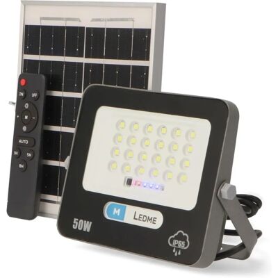 Ilumstore IluminaShop Projecteur LED Solaire 50W IP65 - Éclairage Extérieur Ilumstore IluminaShop Projecteur LED Solaire 50W IP65 - Éclairage Extérieur