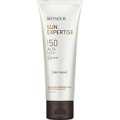 Skeyndor - Sun Expertise Emulsion - SPF50 - Aurinkovoide Skeyndor - Sun Expertise Emulsion - SPF50 - Aurinkovoide