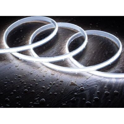 LEDKIA Tira LED Ajustable - 6000K - 15m LEDKIA Tira LED Ajustable - 6000K - 15m
