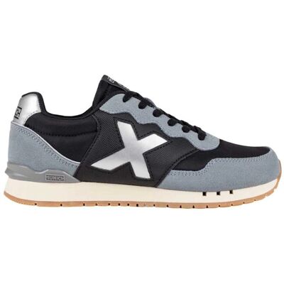 Munich Modell 4150240 Trainers - Lässig, Blau, Flach Munich Modell 4150240 Trainers - Lässig, Blau, Flach