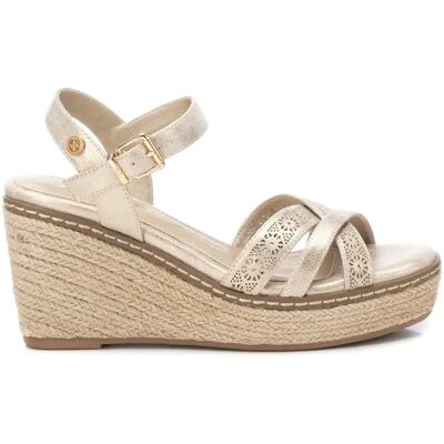 Sandalias Casual Metalizadas Xti Modelo 144117-ORO Sandalias Casual Metalizadas Xti Modelo 144117-ORO
