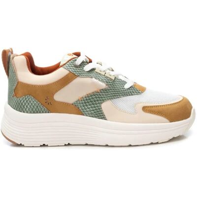 Baskets multicolores beige de la marque Refresh - Baskets - Publicité Baskets multicolores beige de la marque Refresh - Baskets - Publicité