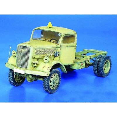 Opel Blitz 4x4 Fahrgestell Umbauset - Militär Modell Opel Blitz 4x4 Fahrgestell Umbauset - Militär Modell