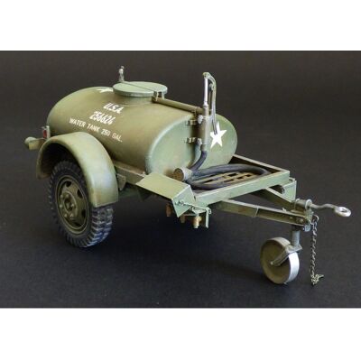 Plus Model US Wasser Tank 1:35 - Militär Modellbausatz Plus Model US Wasser Tank 1:35 - Militär Modellbausatz