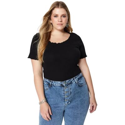 Bluzka plus size czarna prążkowana Trendyol Curve - Fitted Bluzka plus size czarna prążkowana Trendyol Curve - Fitted