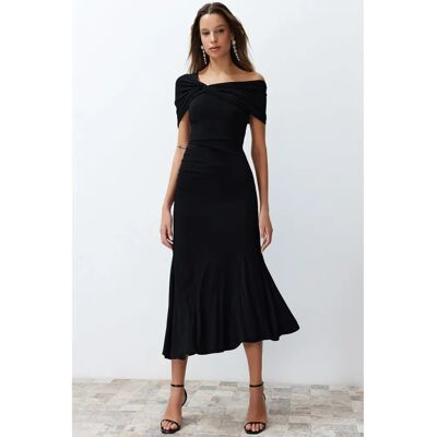 Trendyol Schwarzes Asymmetrisches Collard Midi Kleid - Kleid Trendyol Schwarzes Asymmetrisches Collard Midi Kleid - Kleid