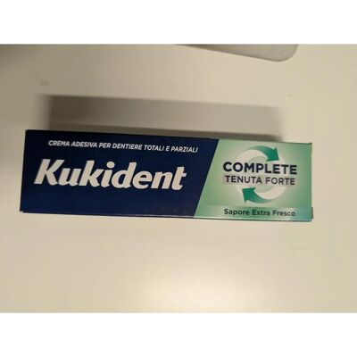 Crema Adesiva Kukident Complete Extra Fresco - 47g Crema Adesiva Kukident Complete Extra Fresco - 47g