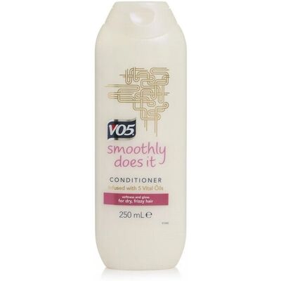 VO5 Smoothly Does It Conditioner - 250ml VO5 Smoothly Does It Conditioner - 250ml