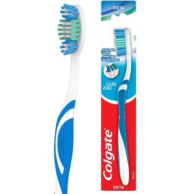 Colgate Triple Action Tannbørste - Manuell Colgate Triple Action Tannbørste - Manuell