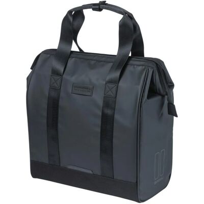 Basil Varumärke Grand Tarpaulin Cykelväska - 23L - Svart Basil Varumärke Grand Tarpaulin Cykelväska - 23L - Svart